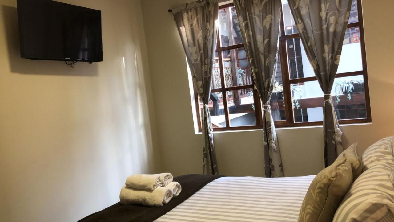 Hotel En El Centro Historico Cuenca Eksteriør bilde